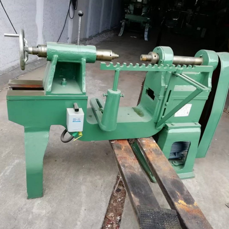 Manual Metal Spinning Machines